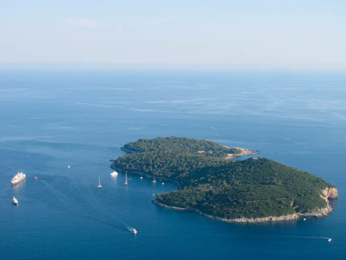 Остров Локрум недалеко от города Дубровник в Хорватии. Фото: Balkanpro.ru